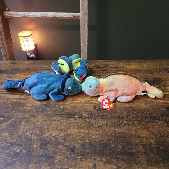 Ty Beanie Babies Hissy The Snake Rainbow Iggy Tie Dye Vintage NWT Price Is Firm - Picture 3 of 12